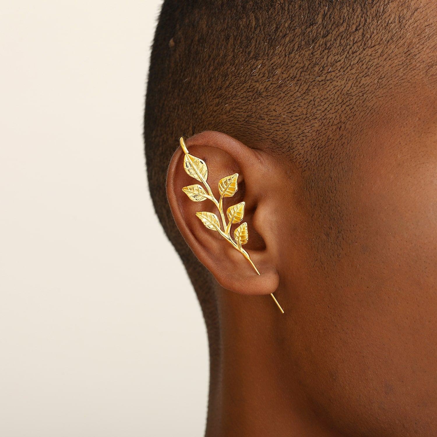 WHISPERING LEAVES-FISILDAYAN YAPRAKLAR