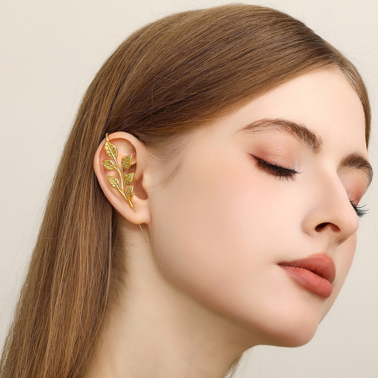 WHISPERING LEAVES-FISILDAYAN YAPRAKLAR